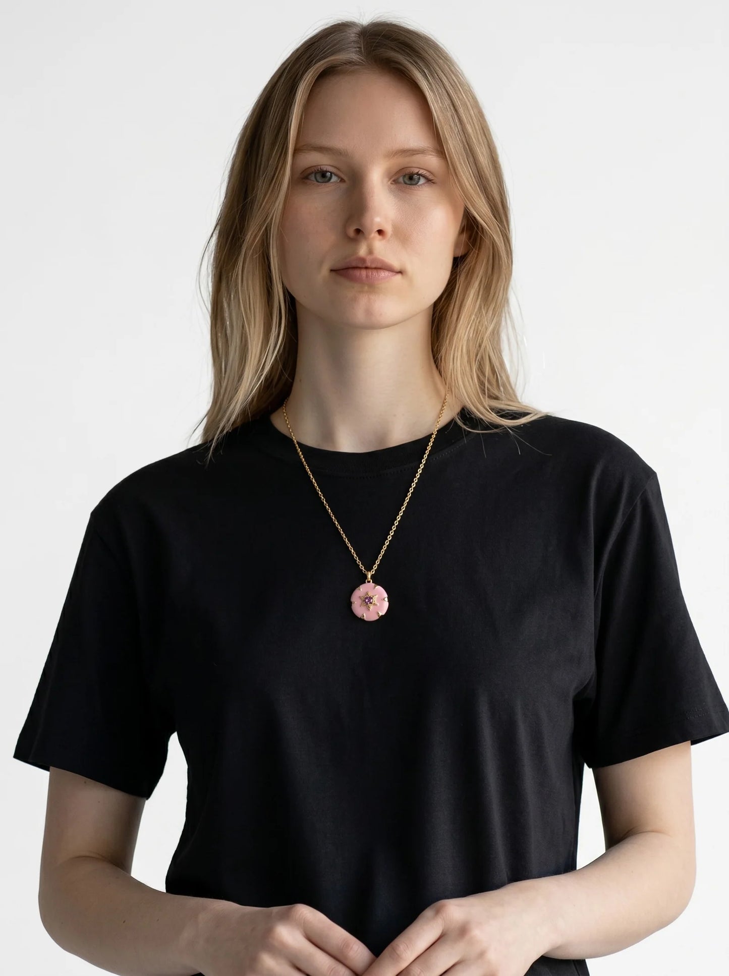 Elegant Round Pendant Necklace | Gold Star Crystal Charm Necklace | Women’s Statement Jewellery ✨💚
