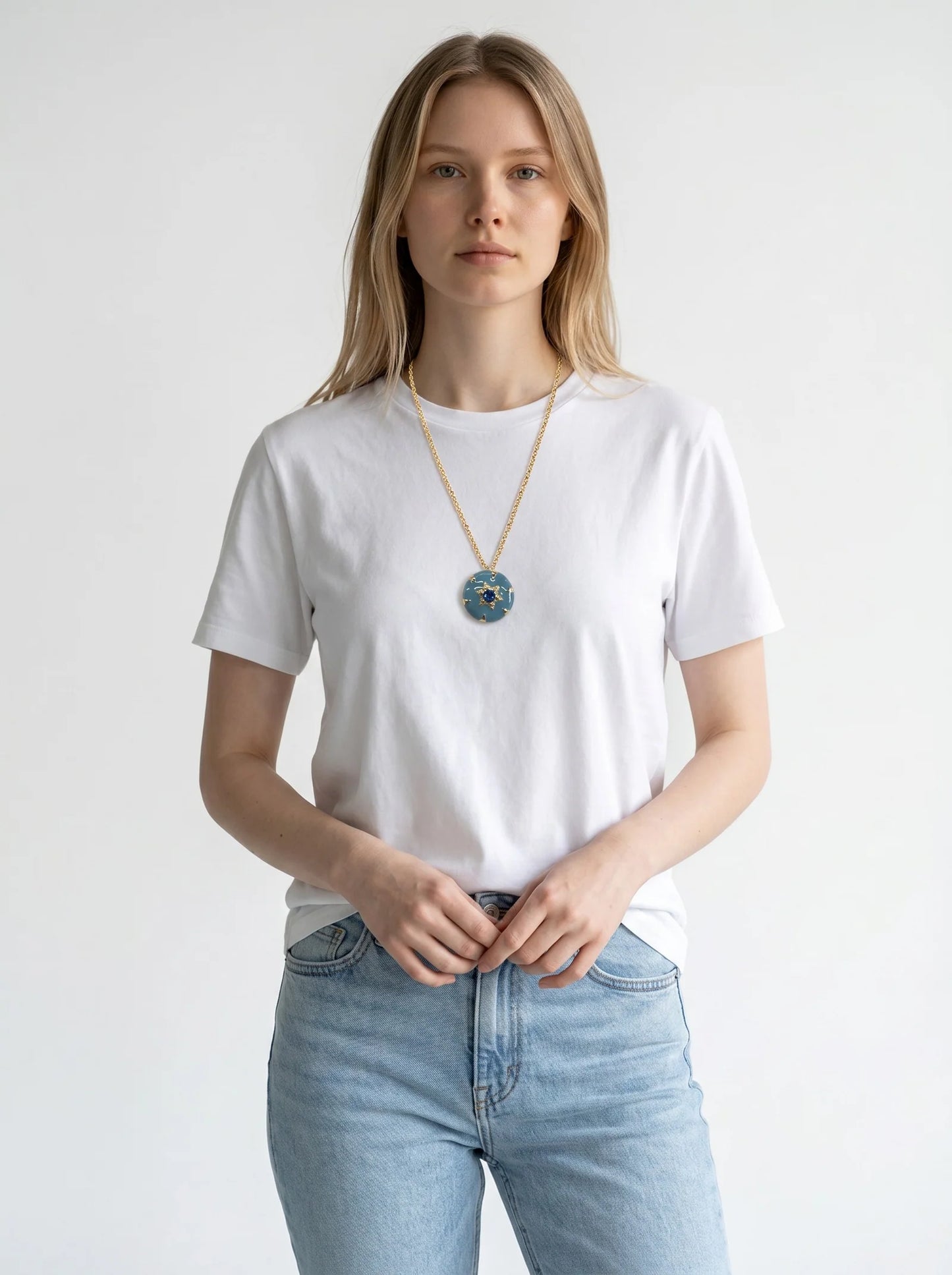 Elegant Round Pendant Necklace | Gold Star Crystal Charm Necklace | Women’s Statement Jewellery ✨💚