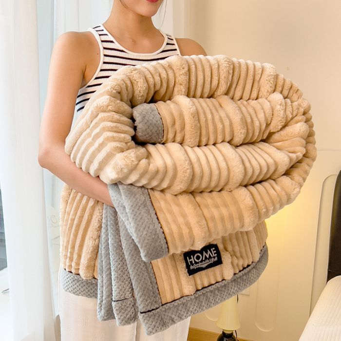 Luxury Ribbed Faux Fur Throw Blanket 180cm x 200cm Soft Cozy Home Decorative Blanket for Living Room