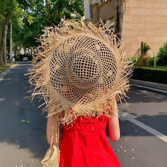 Elegant Women’s Straw Beach Hat | Wide Brim Summer Sun Hat for Travel & Holidays