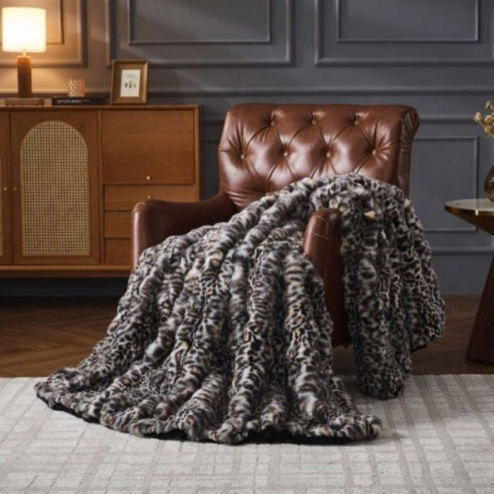 Faux Animal Print Throw in Brown/White 130cm*160cm Soft & Cozy Bedspread for Bedroom Decor