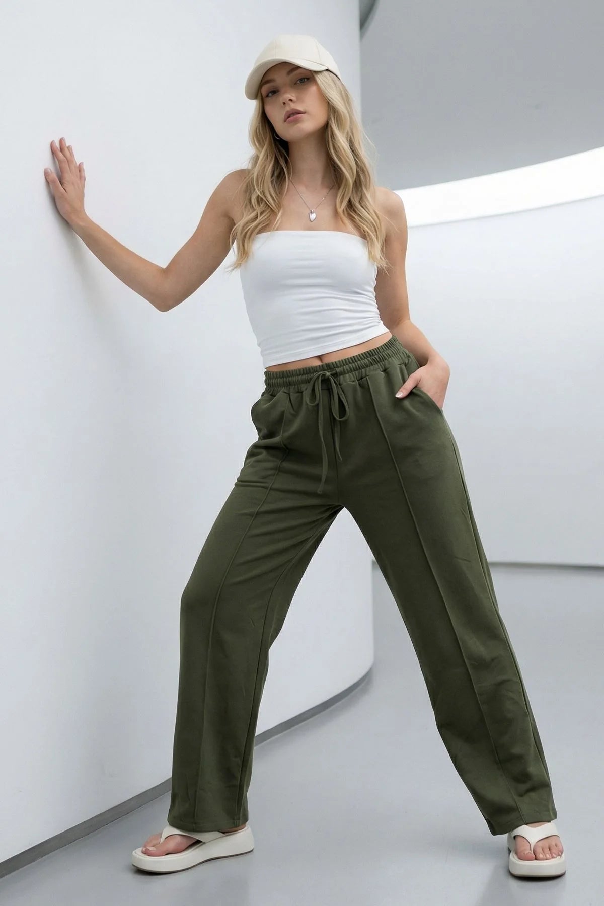 Plain Elastic Waist Trousers with Drawstring and Side Pockets